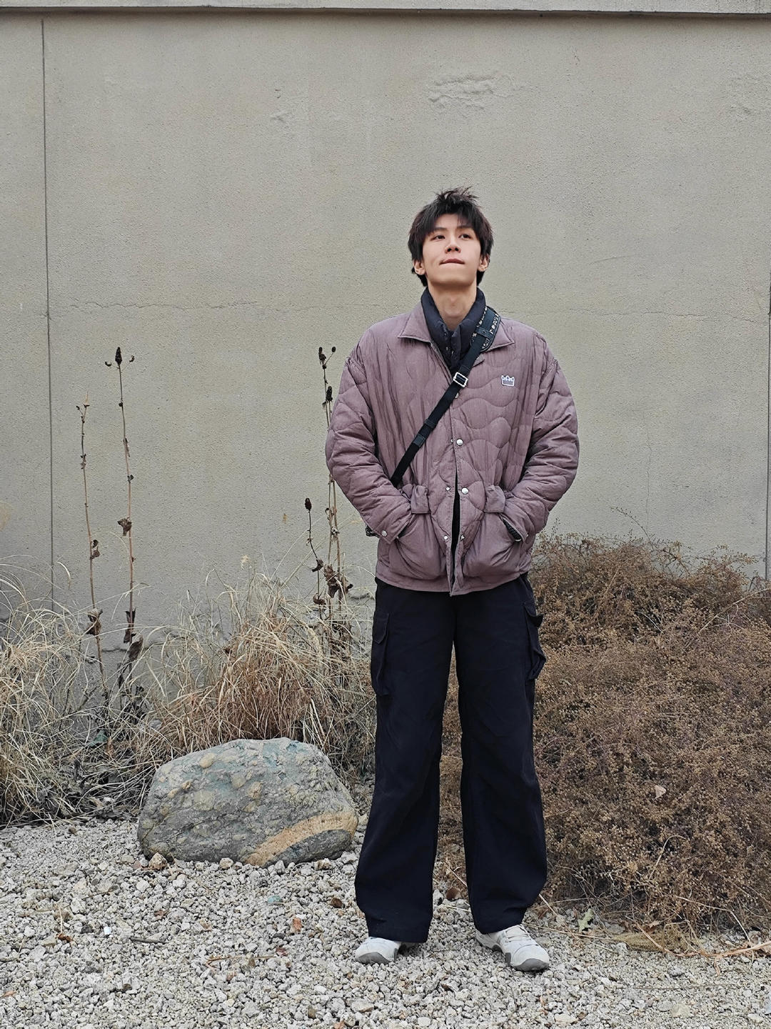 东申未来任宥纶官宣加入东申未来又添大将，任宥纶演技很在线，未来可期！任宥纶东申未