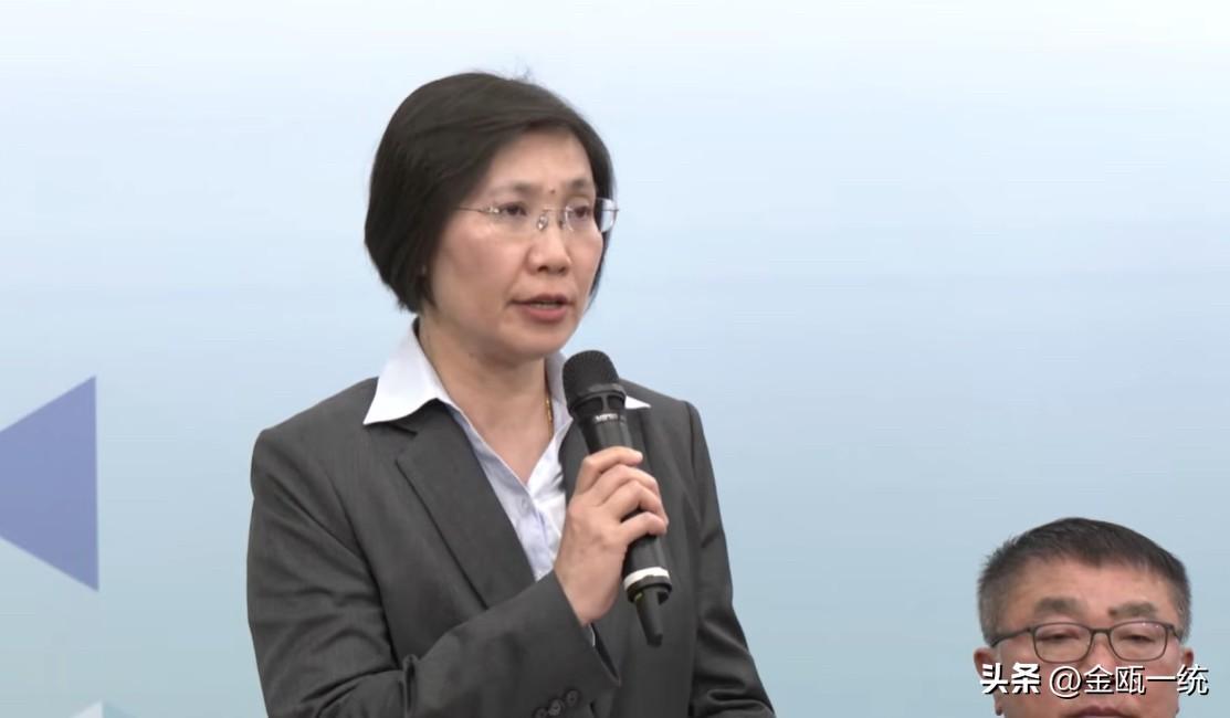 徐欣莹发表胜选感言：团结对抗民进党  

赢得国民党新竹县长初选胜利的立委徐欣莹