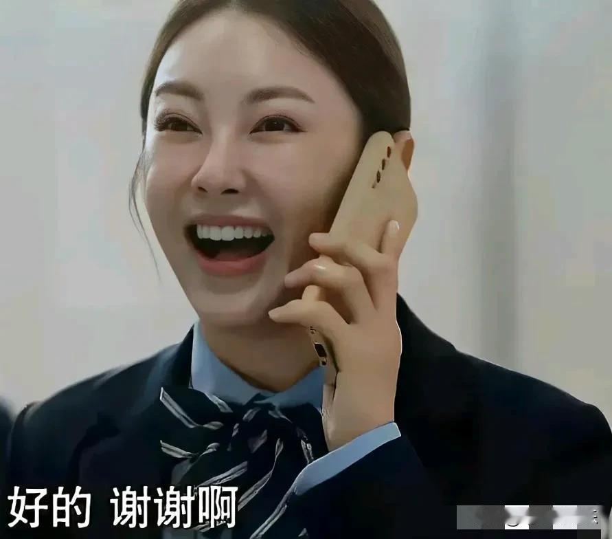 这是什么神仙颜值？快六十岁的李若彤居然比三十多岁的张雨绮看着年轻自然！
姑姑不仅