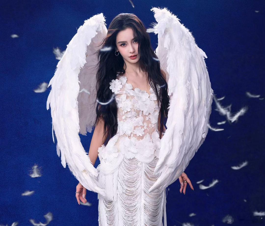 Angelababy翅膀天使就叫angel💗 