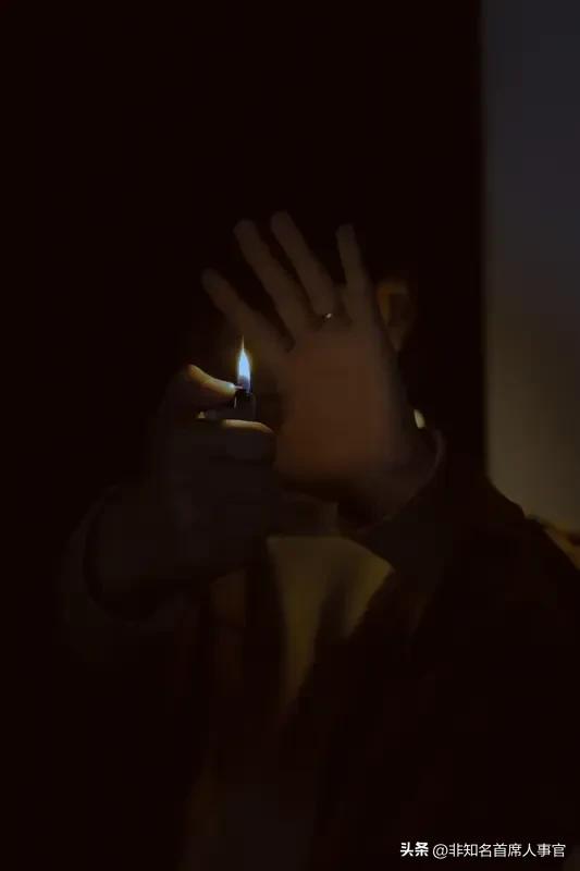 【老美别打了！中国司机都开不起车了】

中国油价很快就要飙升到9元了，这估计是历