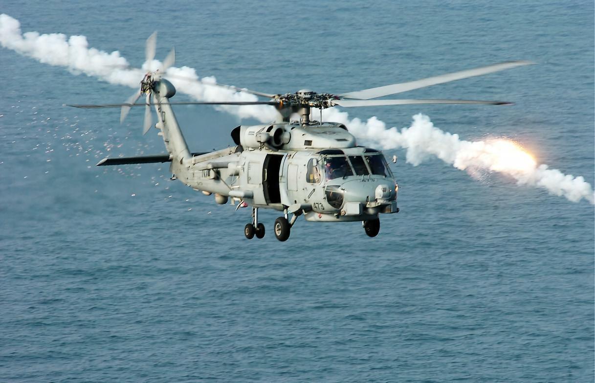 每天认识一件兵器 美国SH-60“海鹰”反潜直升机SH-60“海鹰”（Seaha