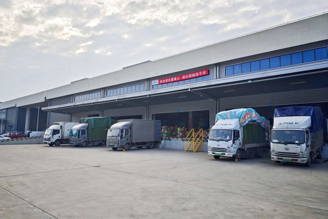 日均送货超600件！菜鸟智慧物流无人车开启运行