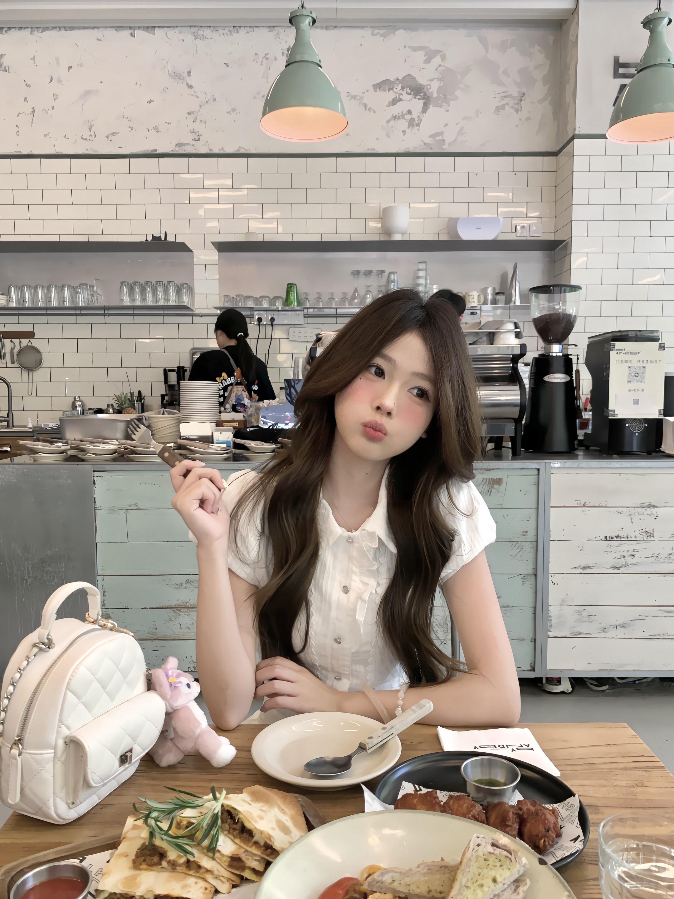 𐙚・🤍⋆🍴・𐙚 ˚