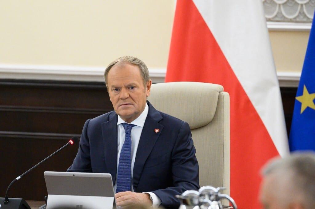 波兰总理图斯克在接受《金融时报》采访时表示，匈牙利新总理毛焦尔在某些问题上可能会