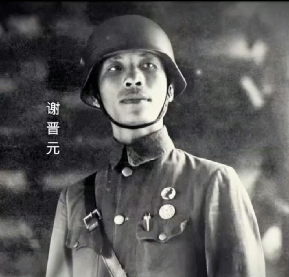 1941年4月24日，在淞沪会战中率领著名的八百壮士死守四行仓库，痛击日军的抗战