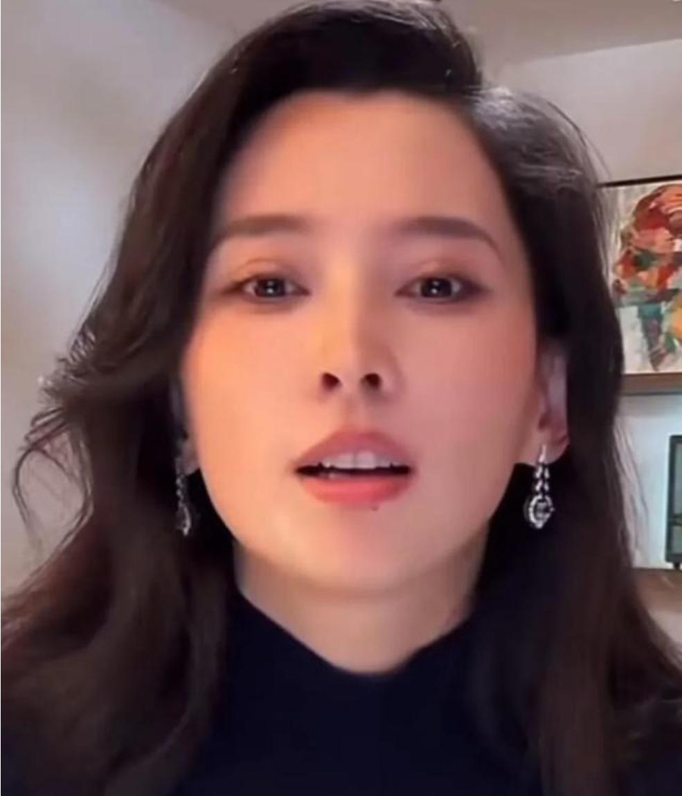 汪峰森林北真分了？女方回应堪比教科书！网友感叹比章子怡段位高
娱乐