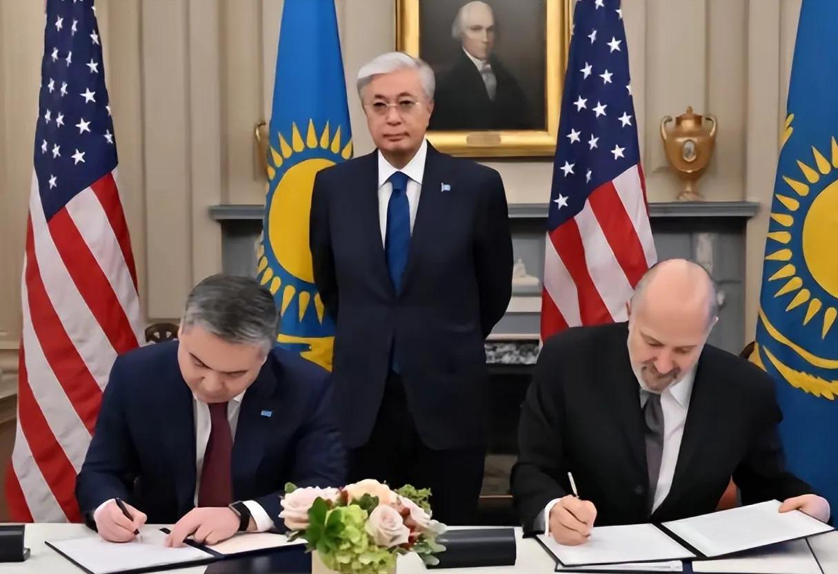 哈沙克斯坦发现大量稀土矿，要供美日，通过俄罗斯运出去不太可能，走中国运费最便宜，