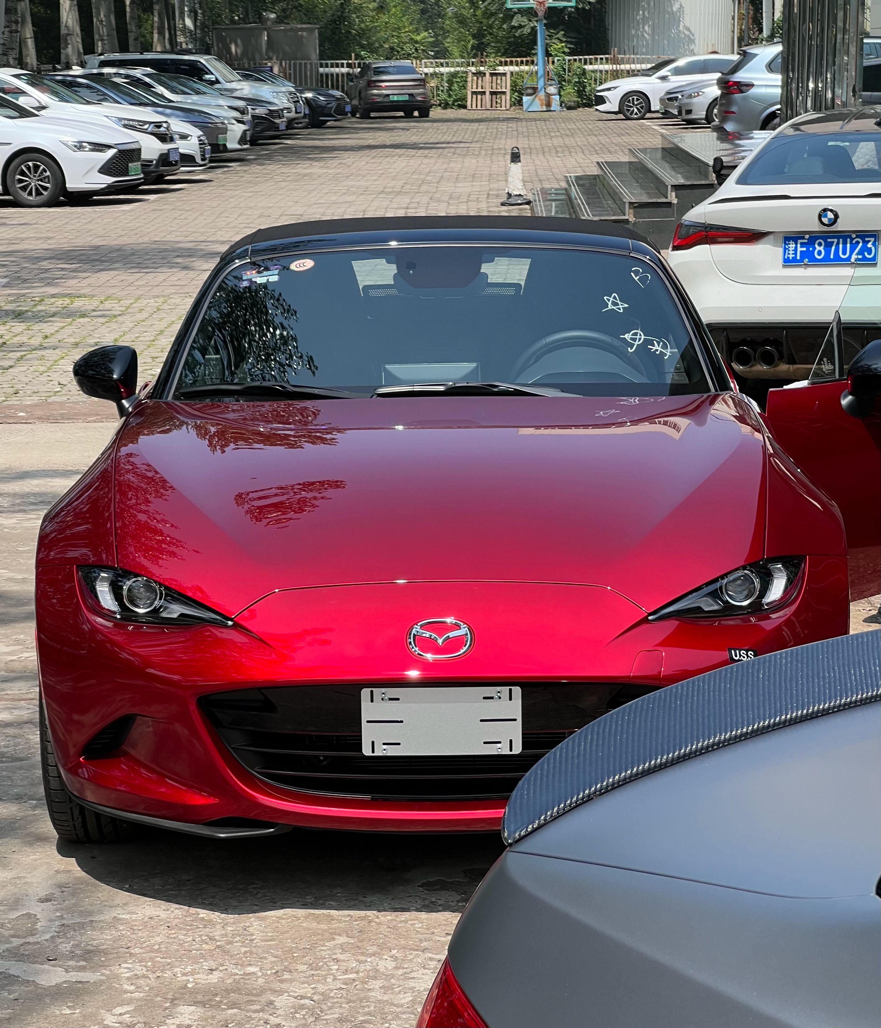 魂动红MX-5 手动挡软顶安排交付出发去广东 天津·中国天津自由贸易试验区
