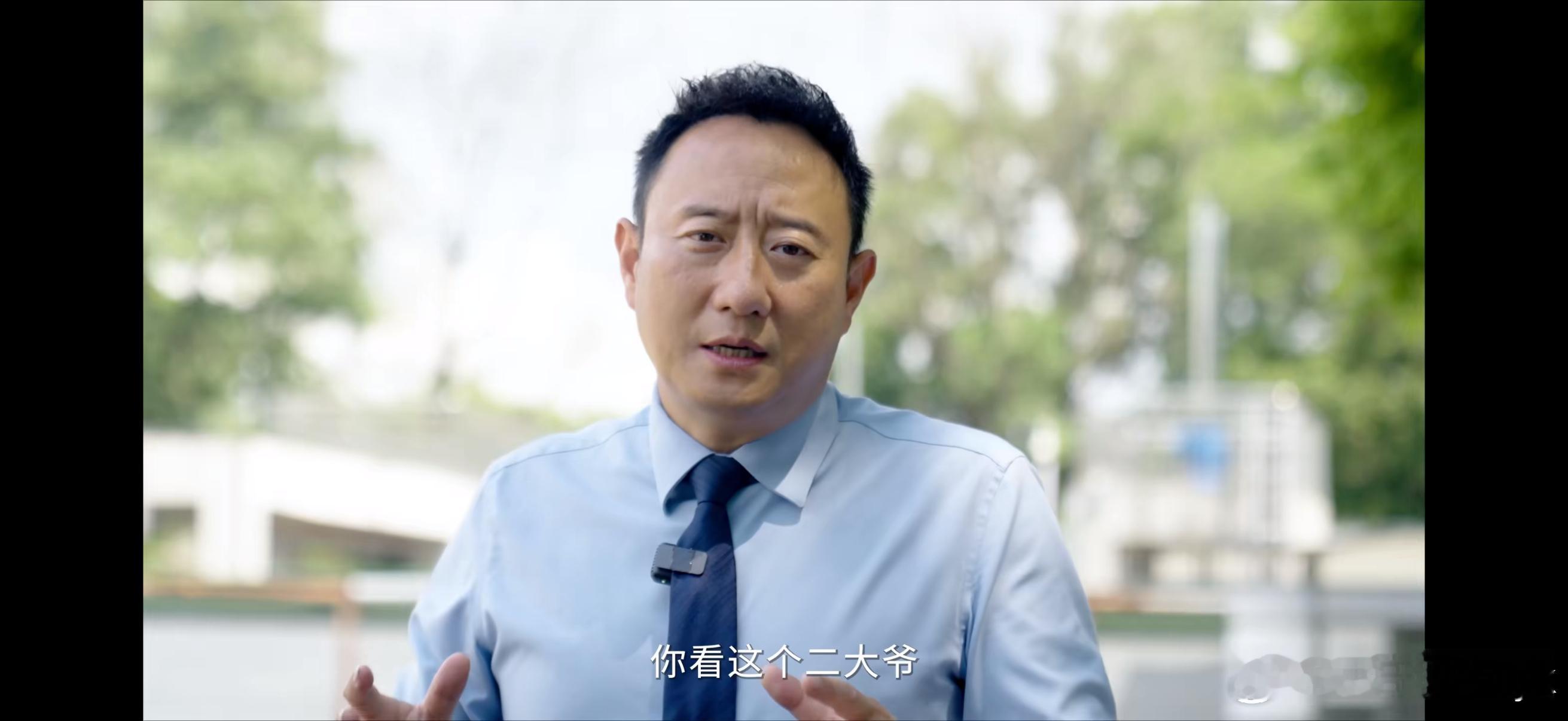 智能辅助驾驶规范该不该纳入驾考我觉得随着L2的普及还是非常有必要纳入的，这样就不