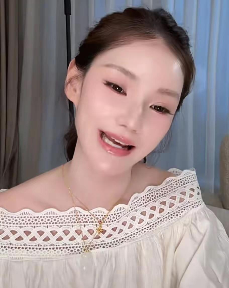 小梅爆二胎想要女儿，太有意思了，要看缘分，但是儿子女儿小菲都有了。她生的还没有，