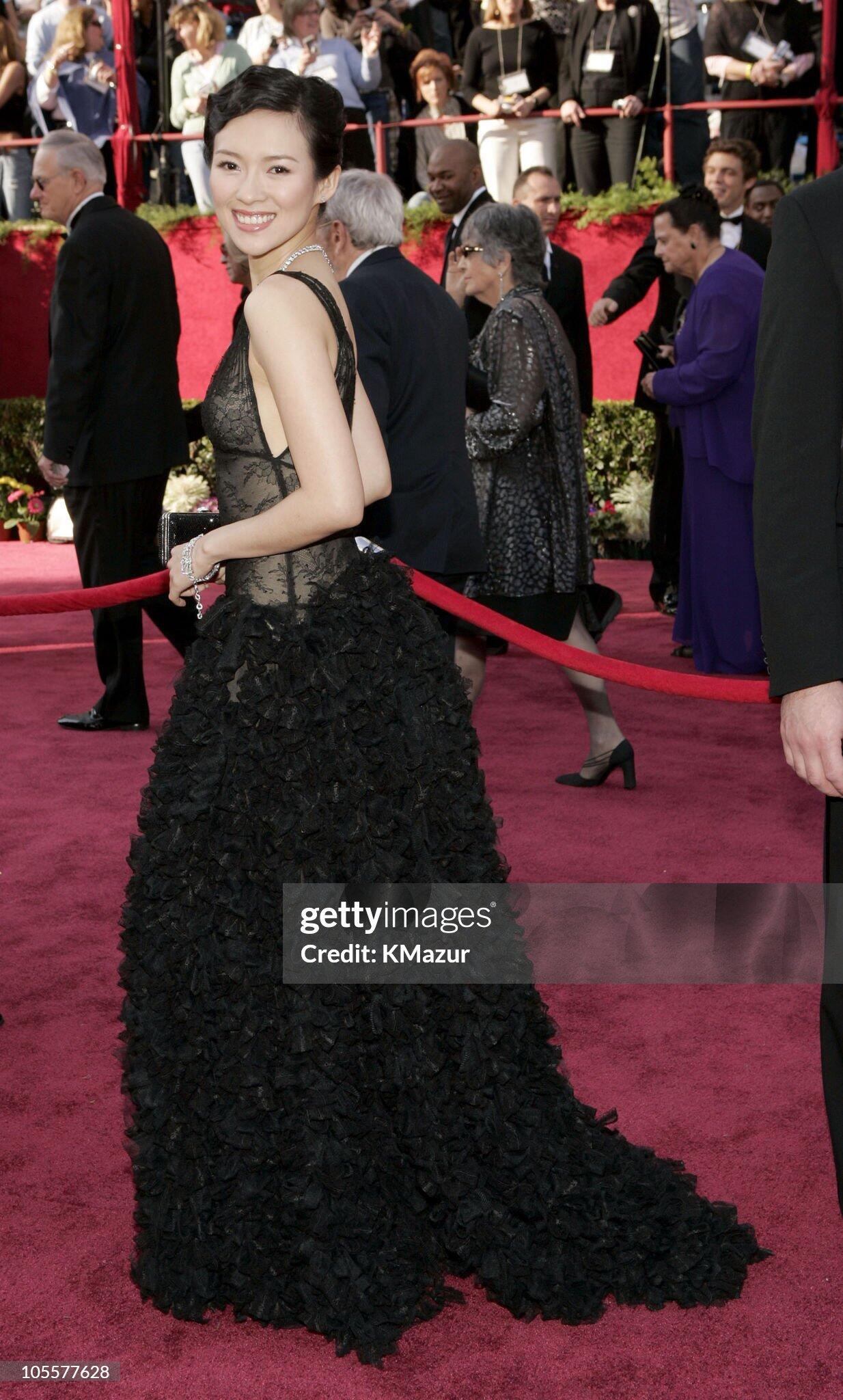 奥斯卡颁奖典礼即将到来，带大家回顾一下大花们奥斯卡红毯造型，章子怡去过三次，冰冰