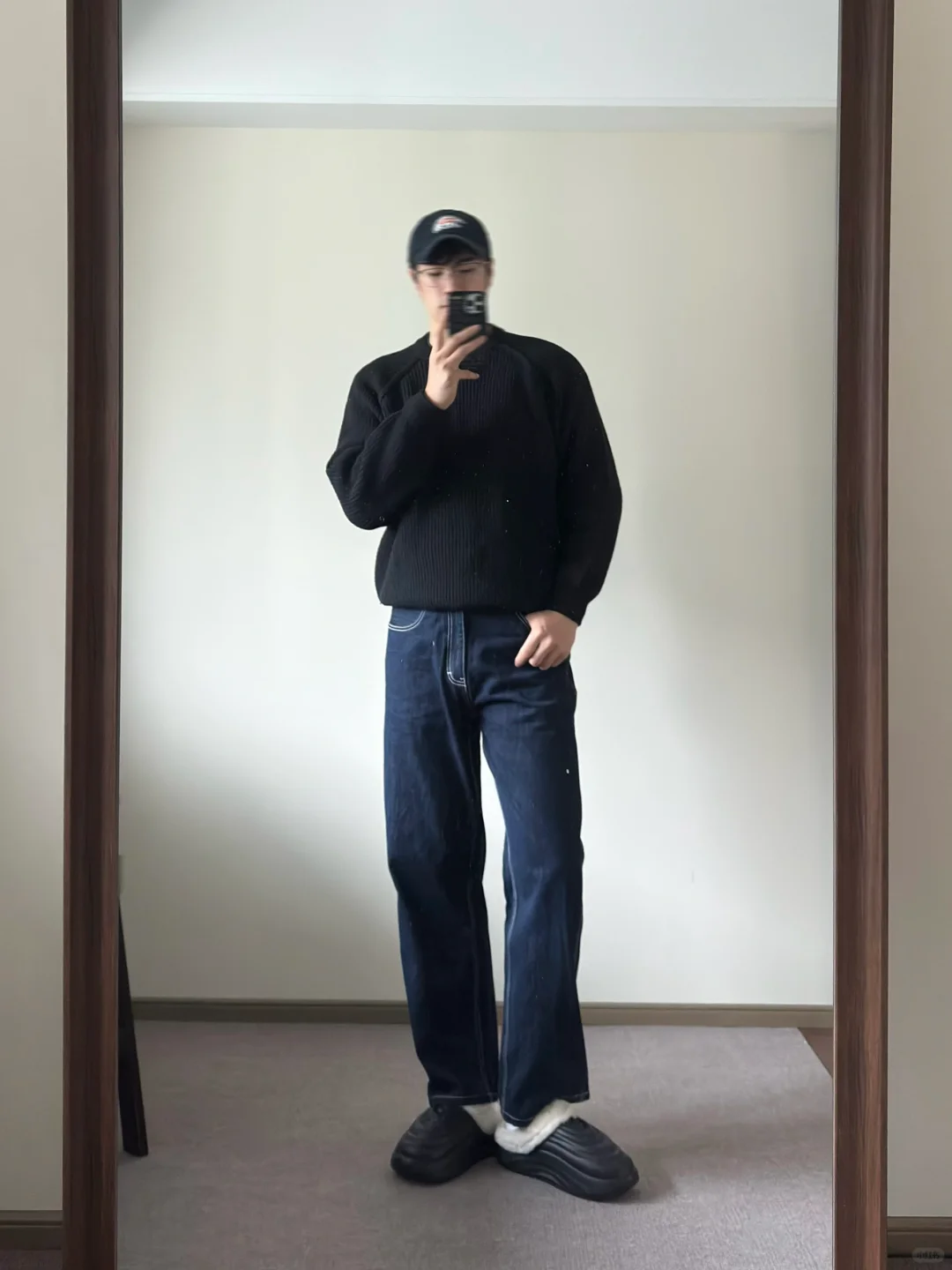ootd 今天深色的感觉很nice