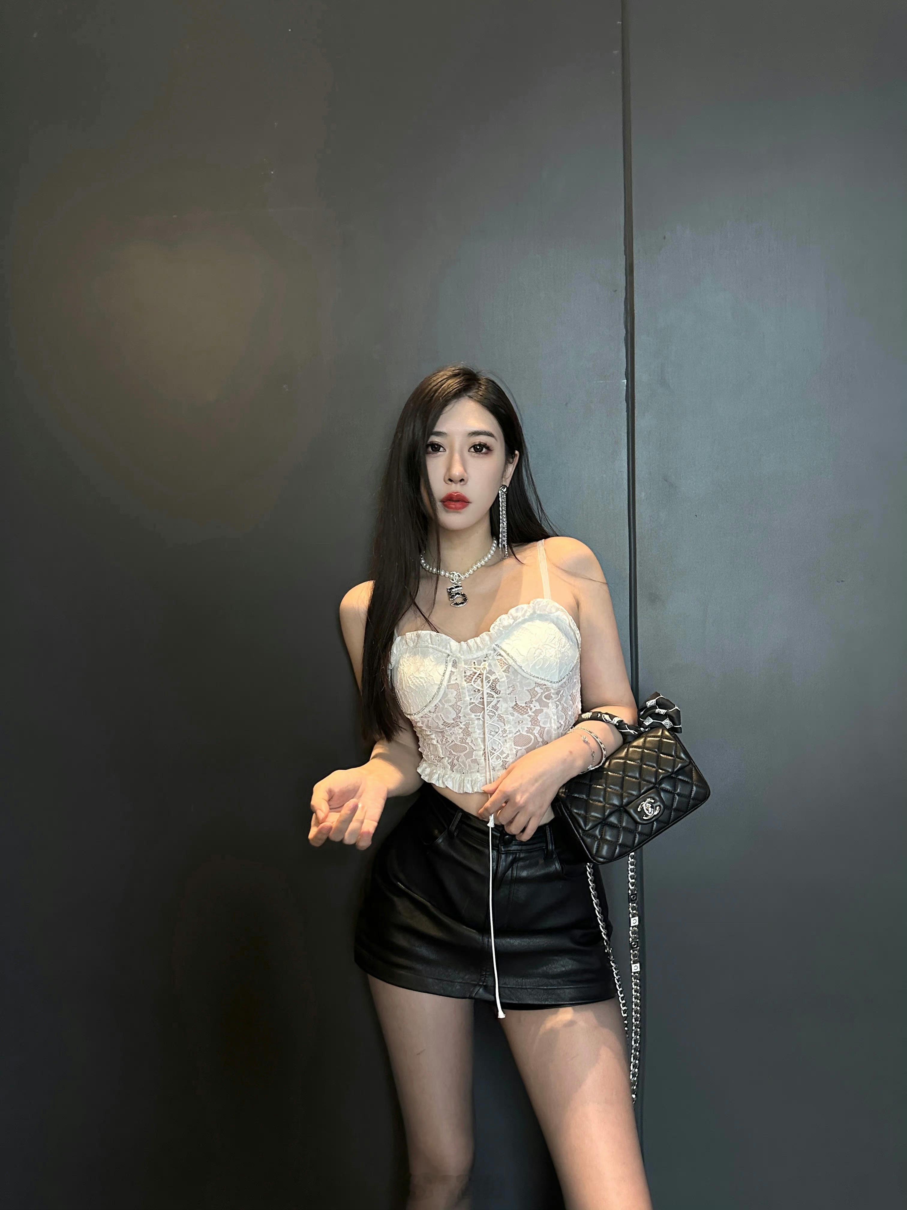 小姐姐的个子太高了 ​​​