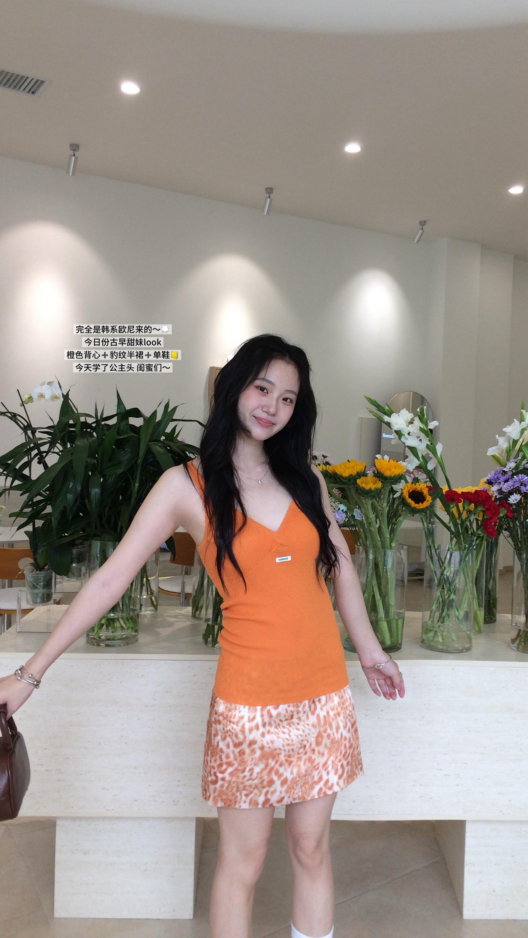 0秒心动韩系复古感look🥨。