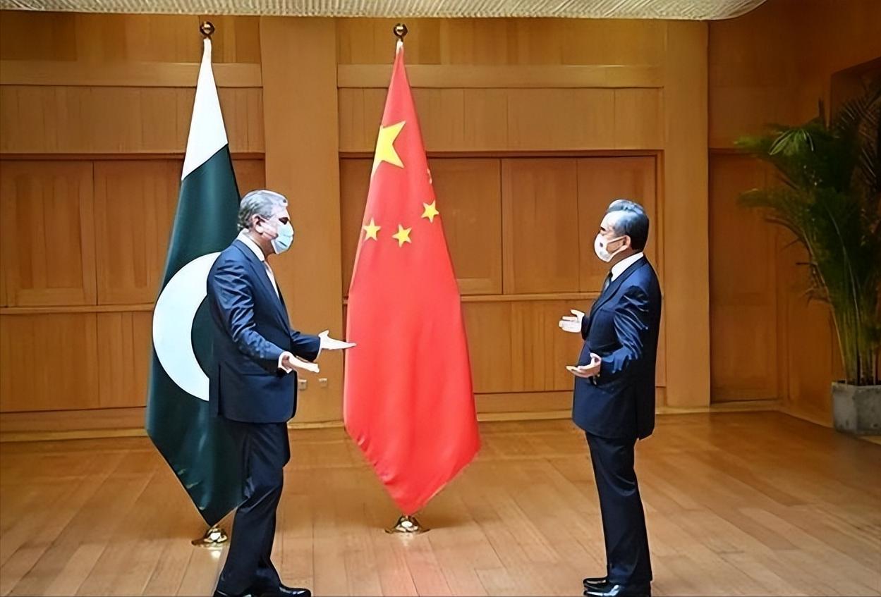 以后没有巴铁了？王毅外长在会见巴基斯坦外长给巴方留下一句忠言。说起巴基斯坦，很多