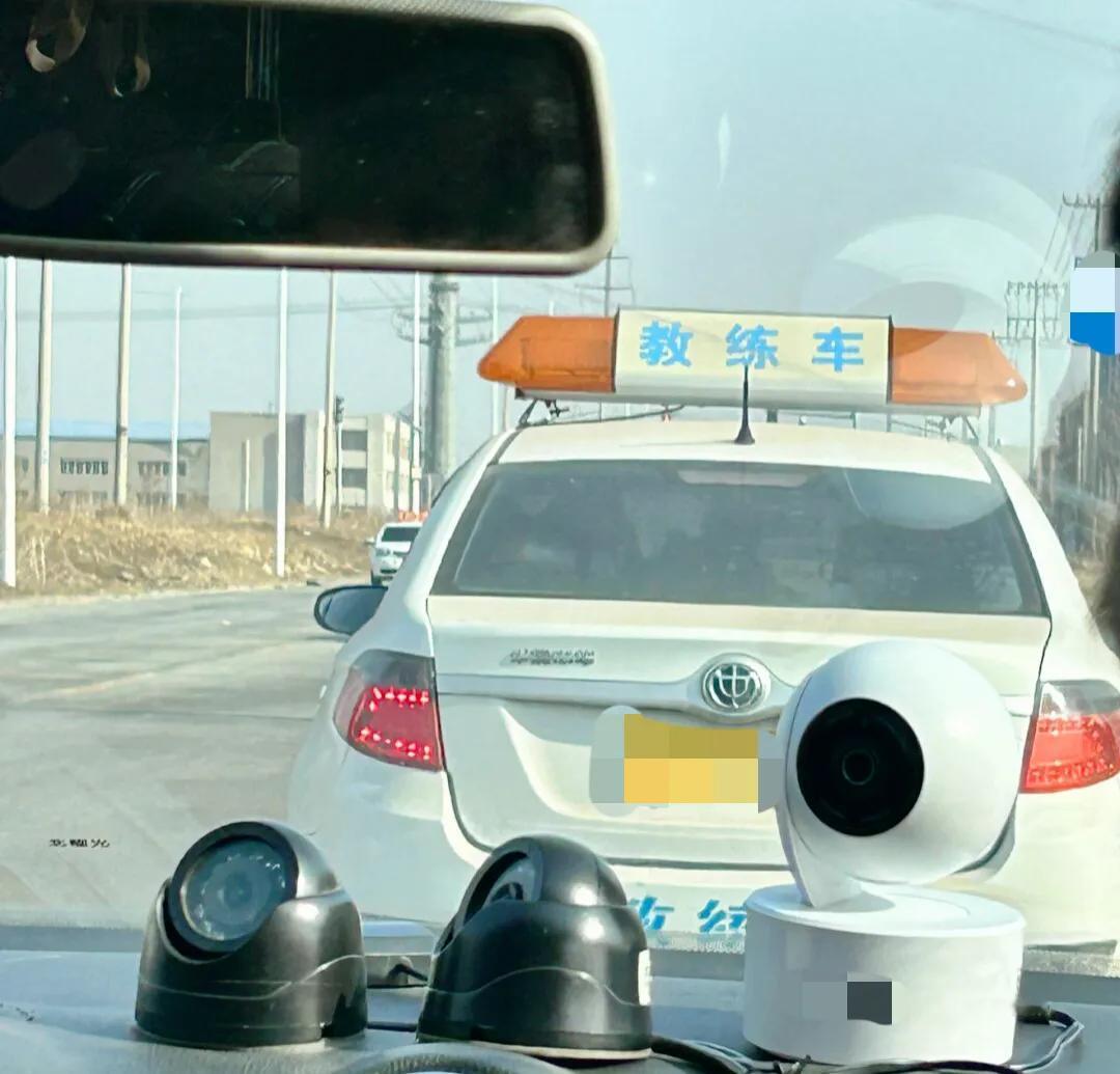 驾校就是一个花钱无底洞？报名之前说的真好听，没有额外费用，而且车接车送到驾校，交