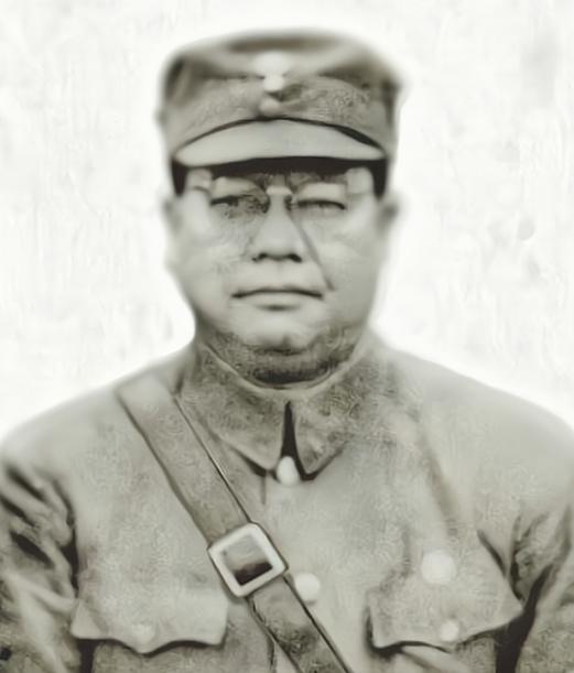 1938年，桂军189师师长俘虏了两名日军，看着日军矮小的身材，师长灵机一动，想
