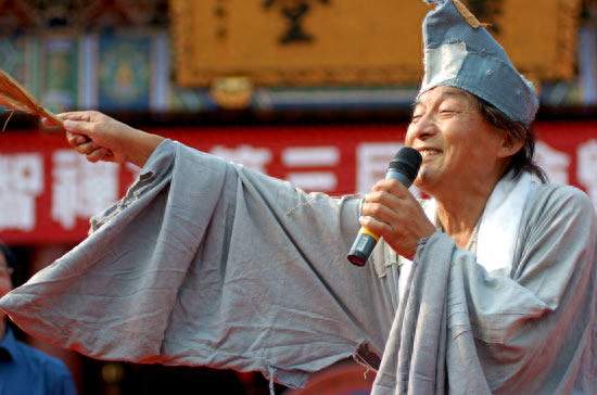 92岁游本昌活成多少人向往的晚年模样