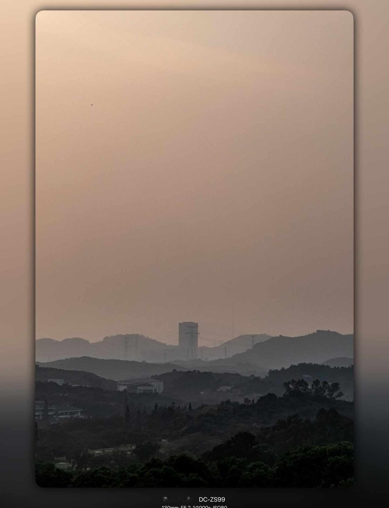 昨日大雾深圳
雾天别有一番味道 我的城市起雾了 南方的雨季 zs99