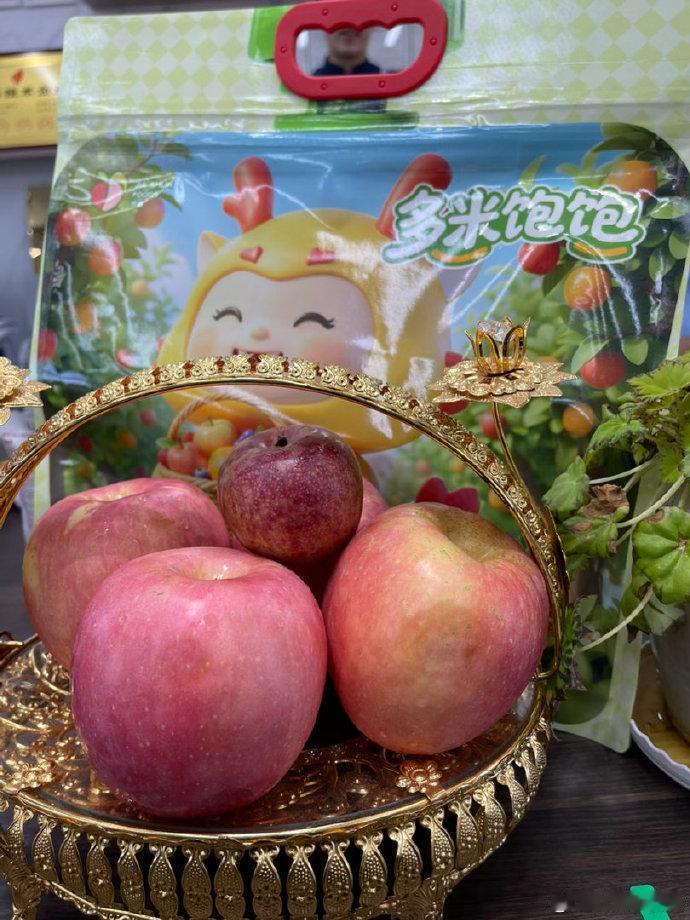 烟台莱山有家叫“佳顺食品”的厂子，平时看着不显山不露水，但实力绝对让人竖大拇指！