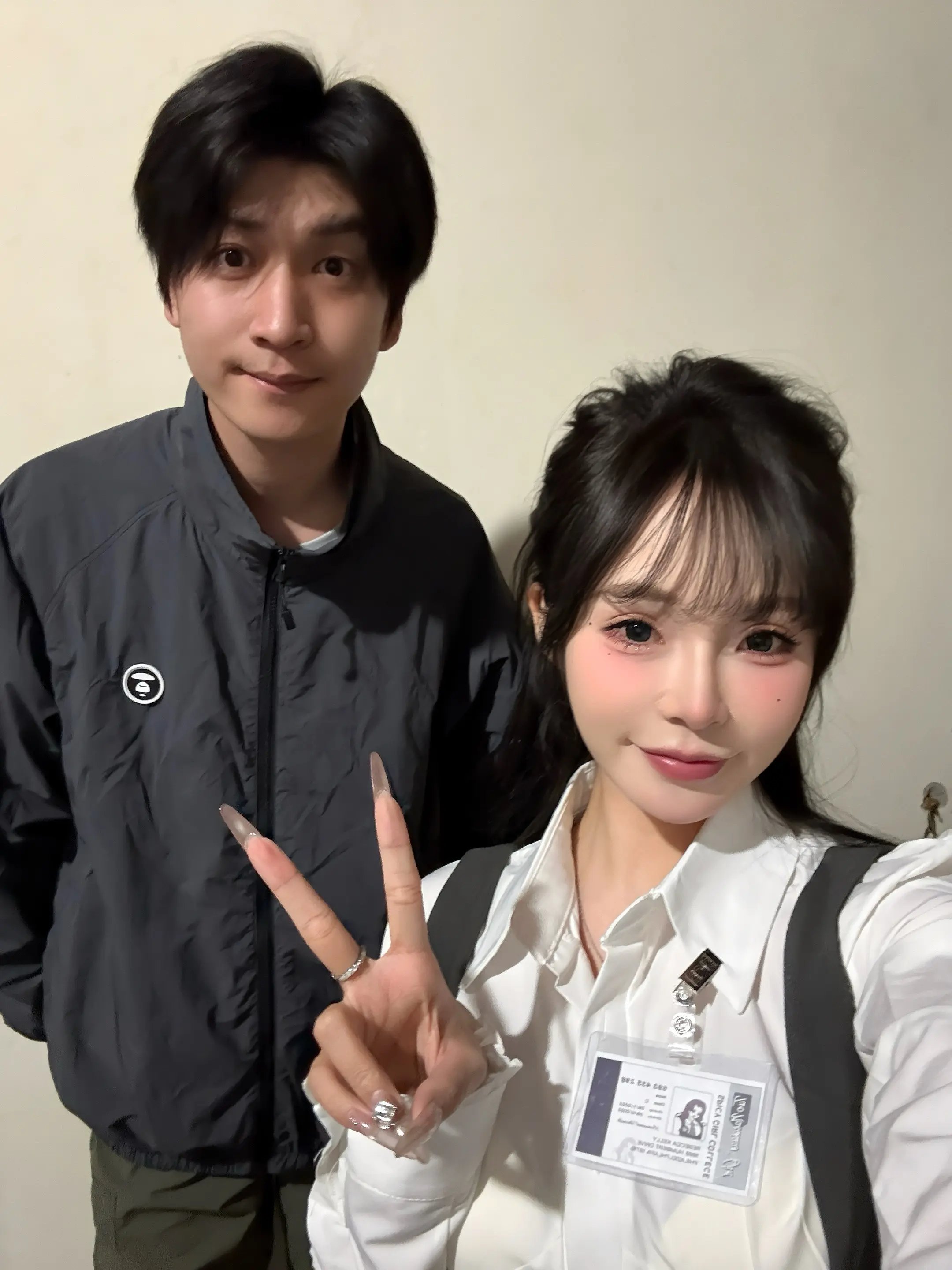 天线宝宝都比咱俩会摆pose