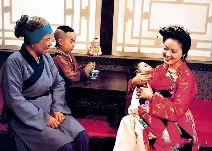 刘姥姥走了！刘姥姥是整部87版《红楼梦》中唯一拥有安稳温暖结局的角色。刘姥姥扮演
