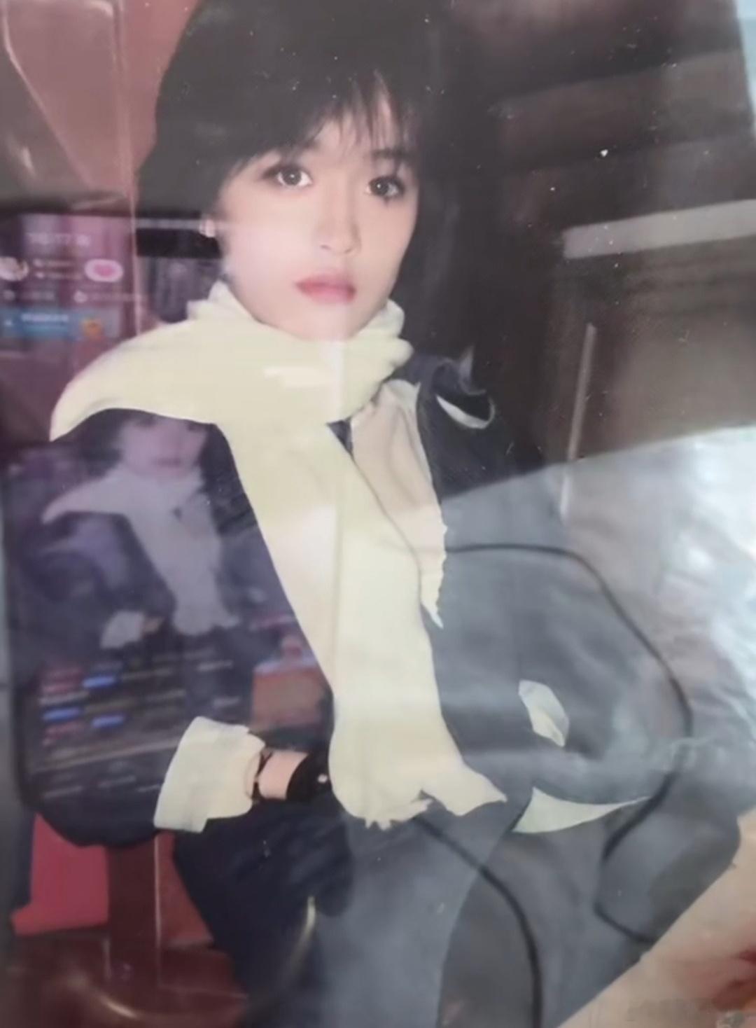 #娱乐[超话]##小时候的张庭# 拥有这样美女长相的人会有什么烦恼吗？张庭真的是