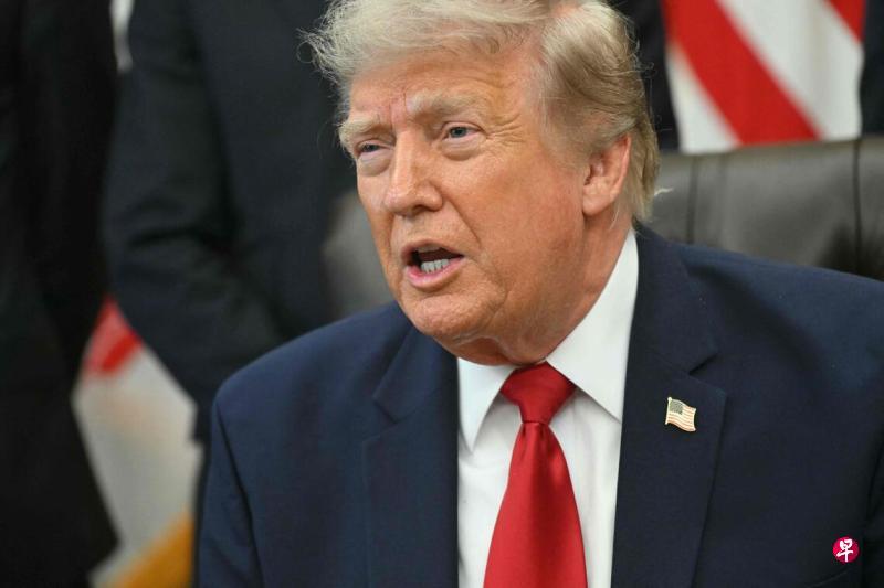 特朗普一反常态！
 
特朗普居然主动给国会写信了？这太阳打西边出来了？
 
这位