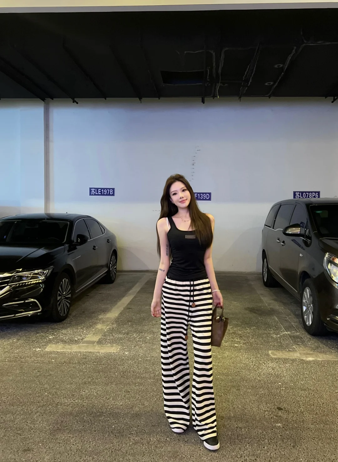裙子你们穿 我穿裤子就好。