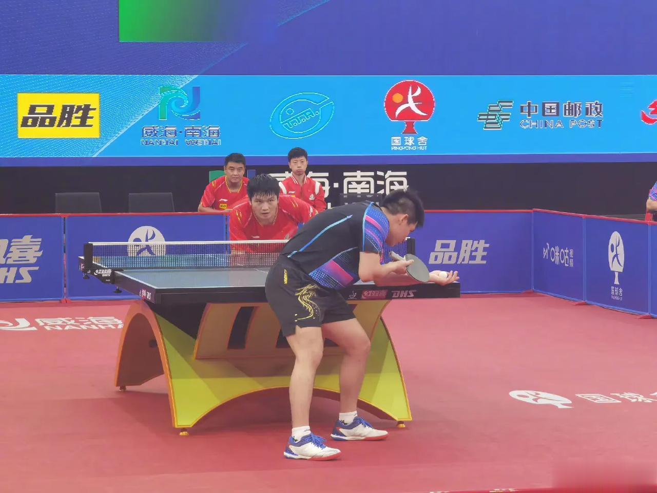 2023国乒亚洲锦标赛及亚运会热身赛男团决赛:
樊振东空砍两分，王楚钦第二盘2: