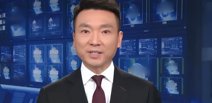 截至8月10日，关于2026年养老金调整的全国正式通知尚未发布。不少退休老人每天