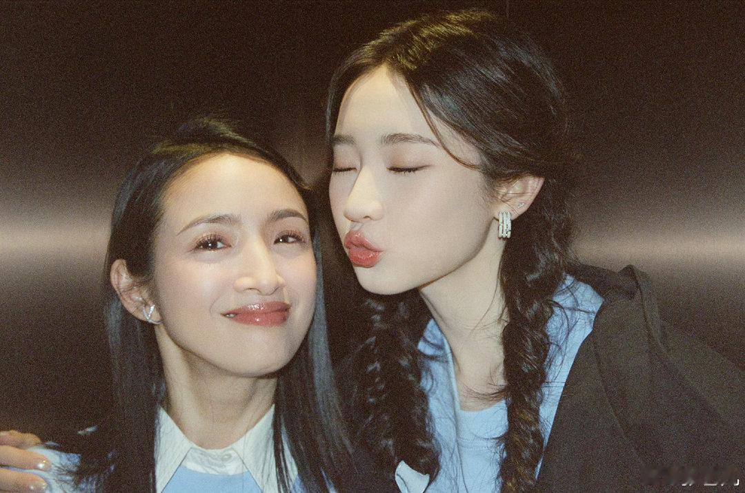 张艺凡人前人后两副面孔张艺凡人前女明星人后不认识 建议给张艺凡颁一个“变脸最快女