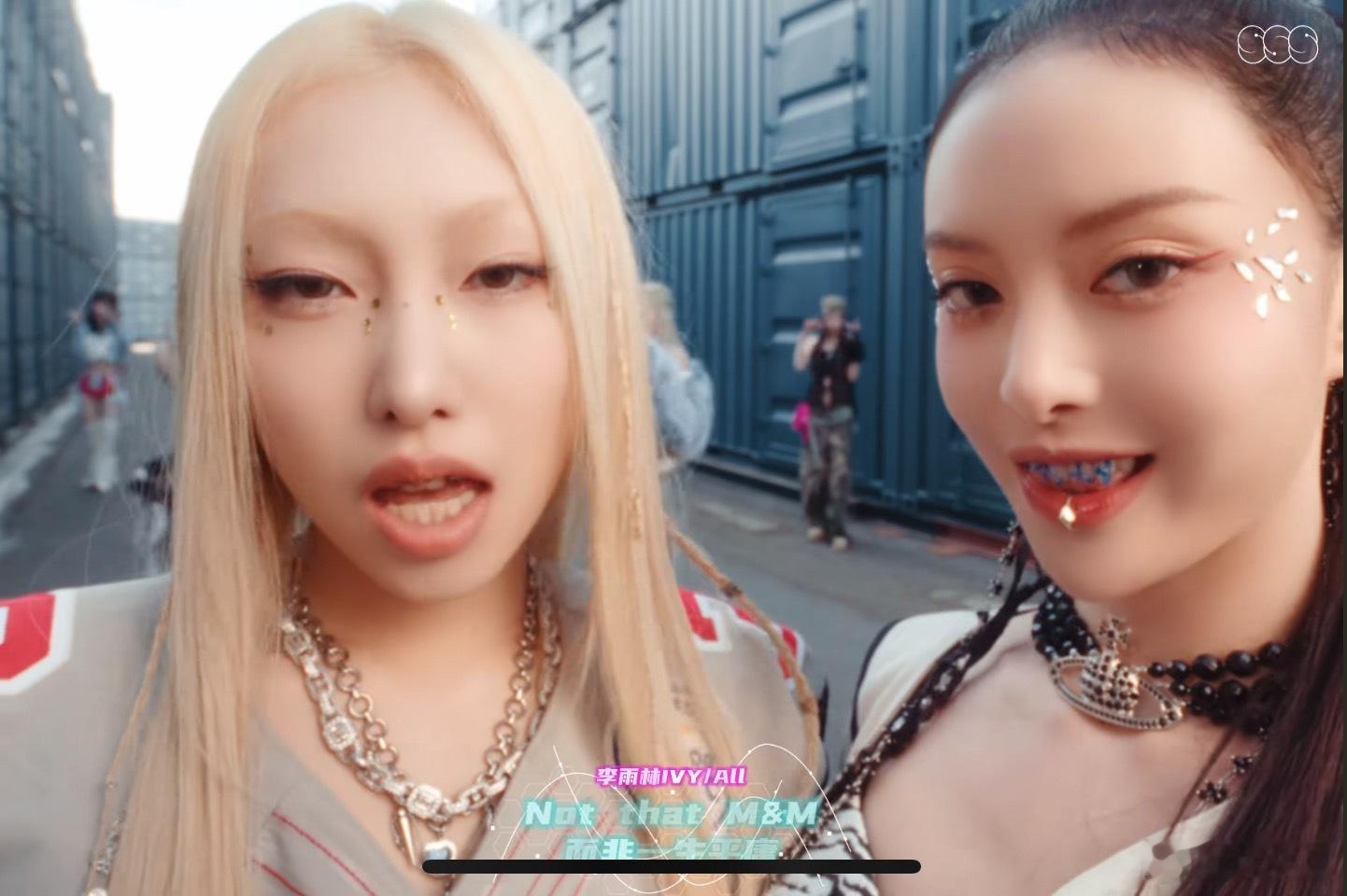 Red女团韩国打歌听取哇声一片这个团不错。像模像样，可以去冲一冲的中国女团。Ge