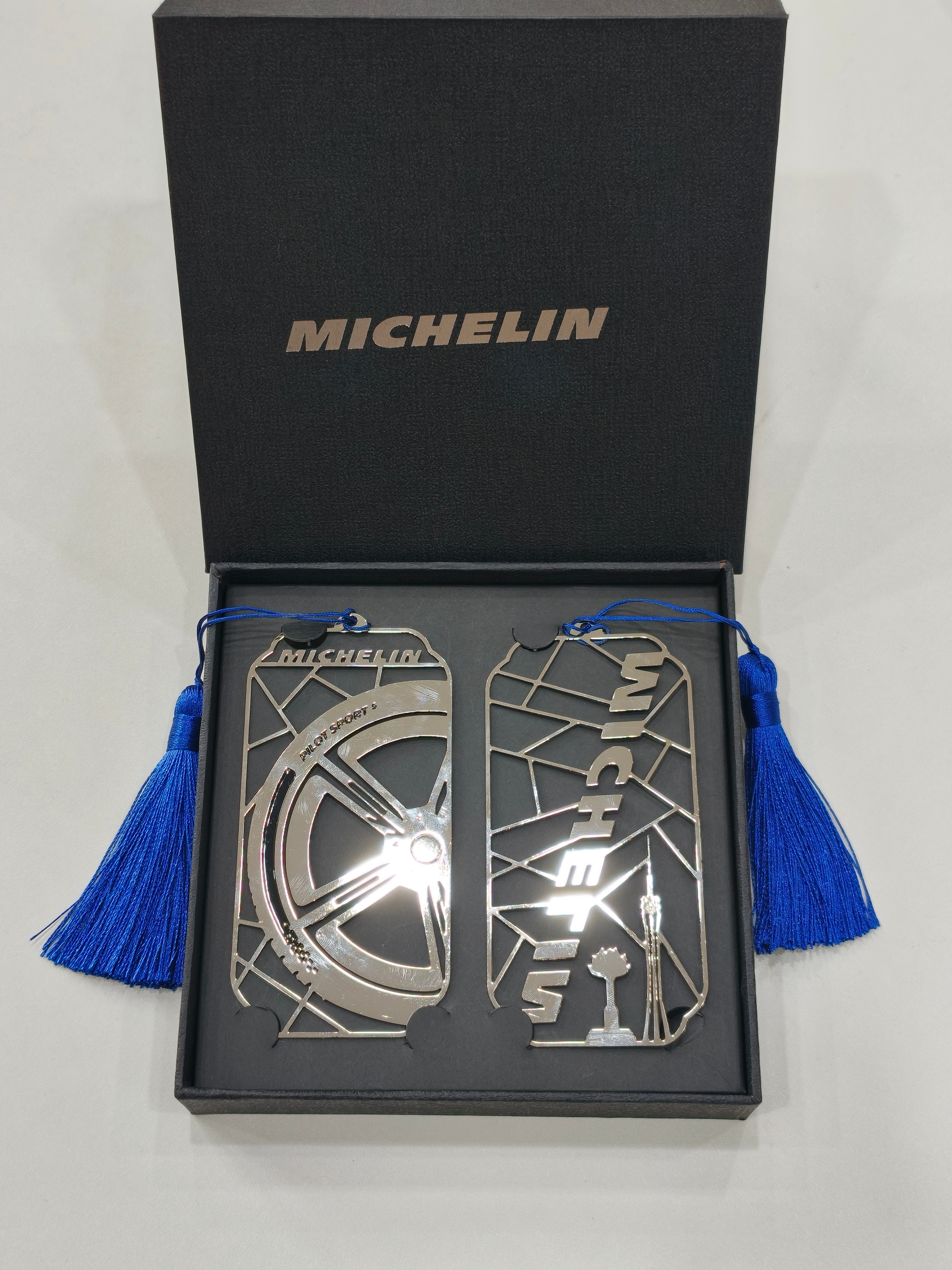 米其林 书签关注评论就行！送给大家！评论区聊聊：10-20 万家用车闭眼入，你有