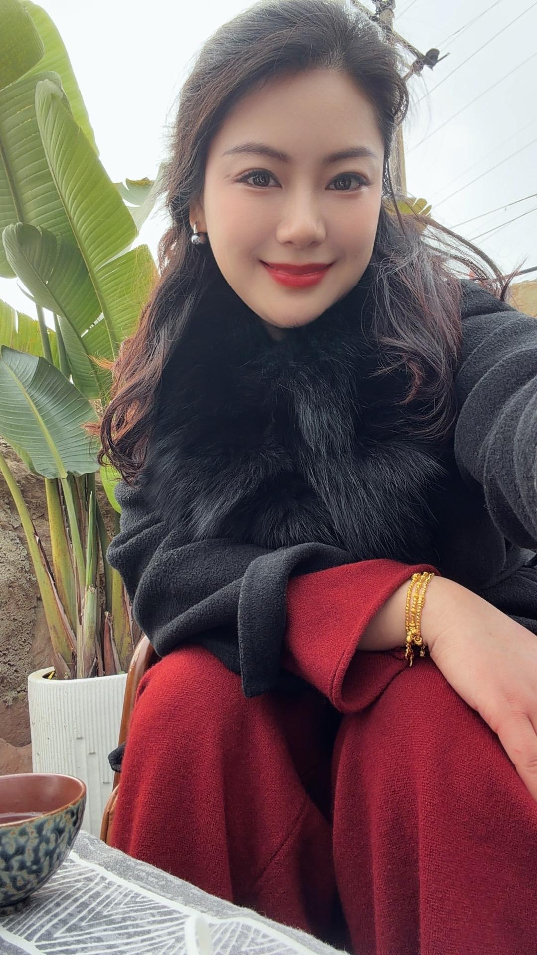 一定要和"能见得你好"的人相处。无论是友情，还是爱情。所有的关系皆应如...