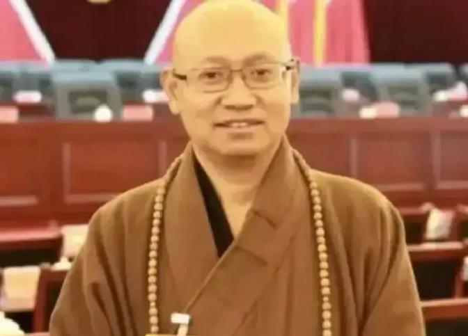 成都石象寺住持张大师，和网络主播蔡女士发生关系，被蔡主播和老公钱某合伙敲诈了20