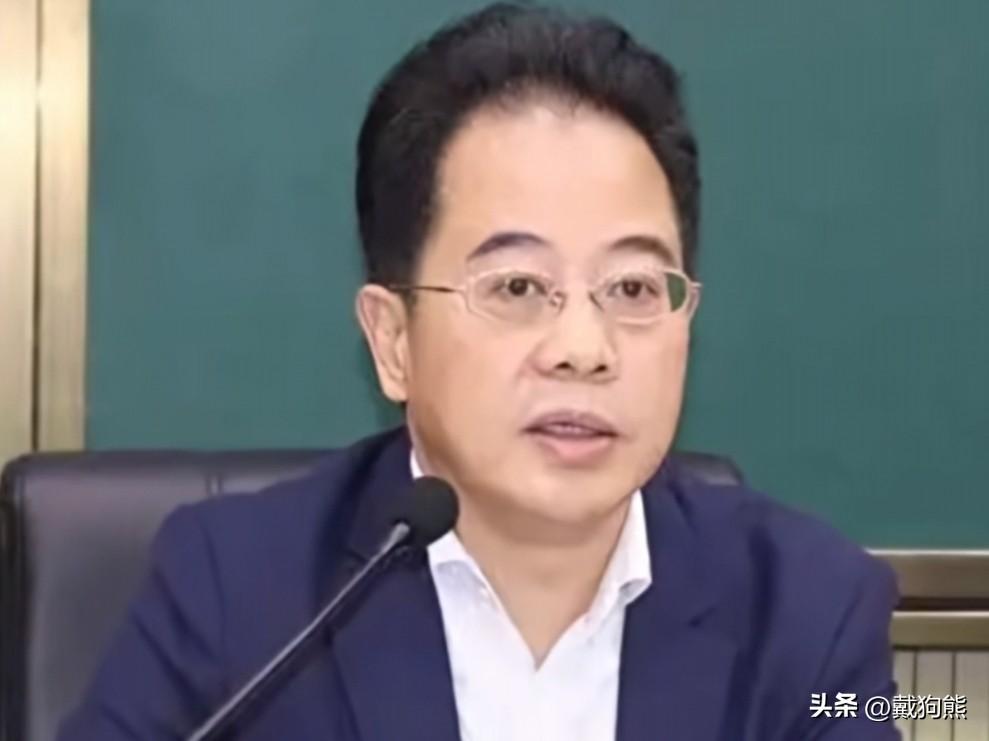 这就是湖南 怀化市政协党组书记、主席，牛顺生，男，60岁，湖南祈东人，大学学历，