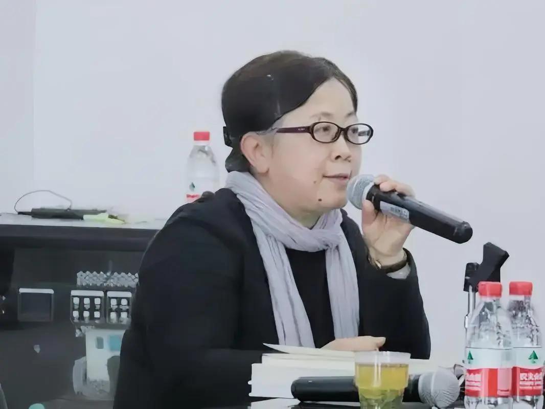 "我根本不相信日军在南京屠杀30万中国人，除非拿出实质性证据，不然我可不认同！很