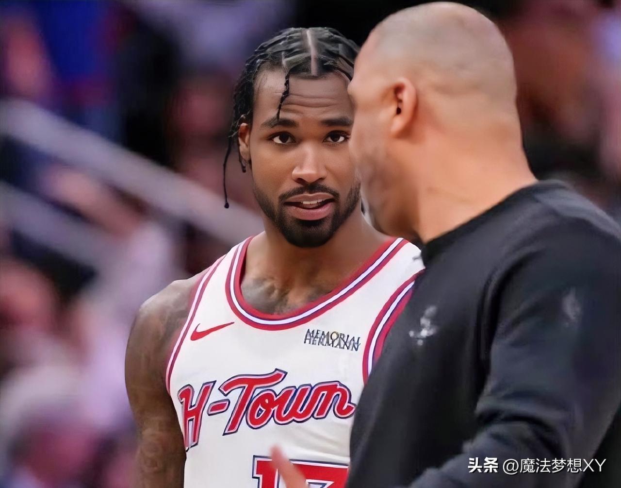 发现了没
伊森有一个非常明显的变化
不是他重回首发，而是他的
投篮手感又回来了！