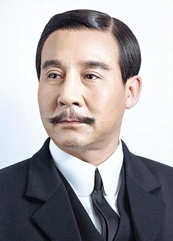 什么是老戏骨？不是说让他演帝王将相，后面演什么都是帝王将相！也不是说让他演个才子