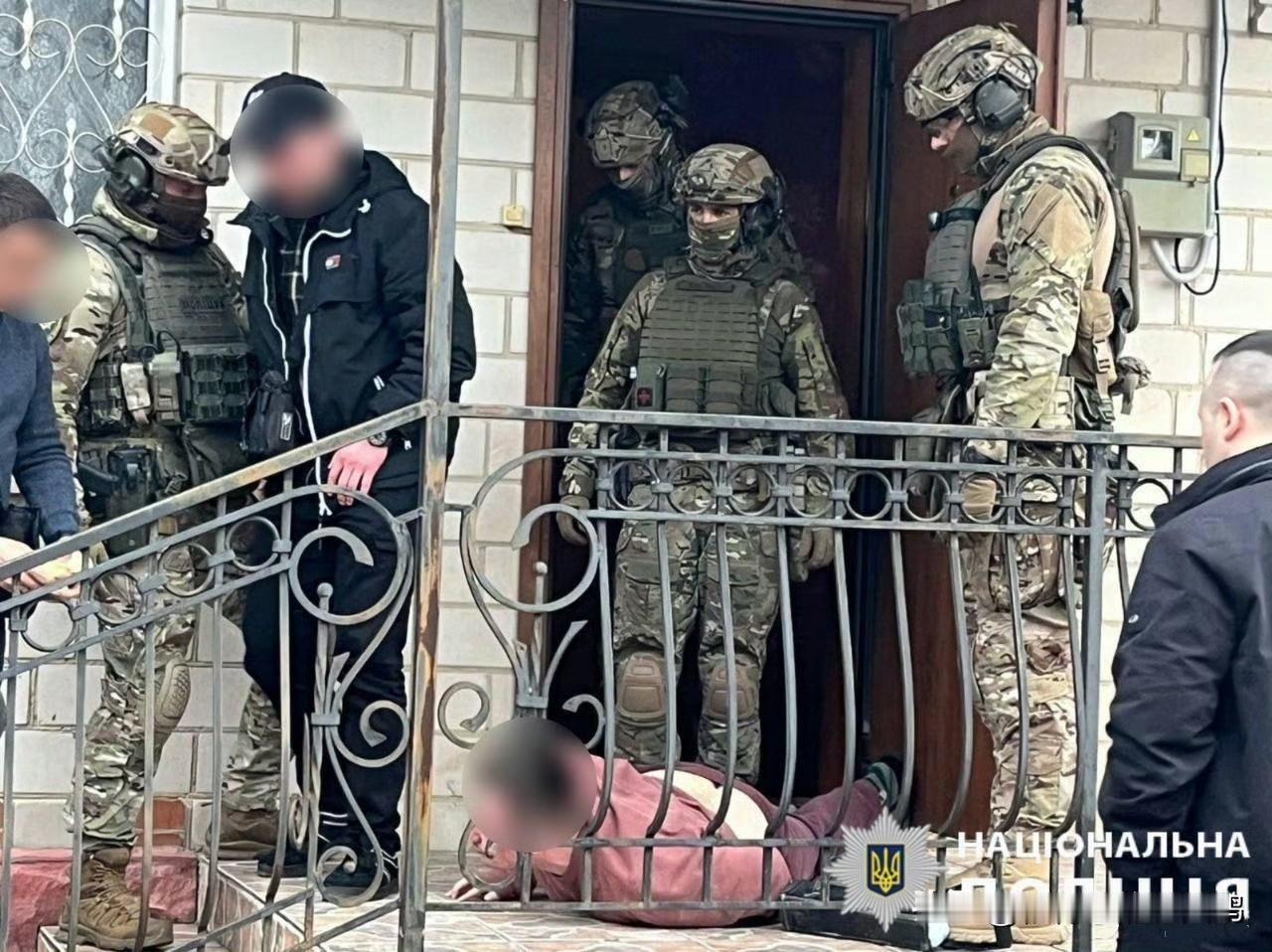 在西乌克兰的文尼察市，一名曾获化学奥林匹克竞赛奖项的优胜者竟开设了一处毒品加工窝