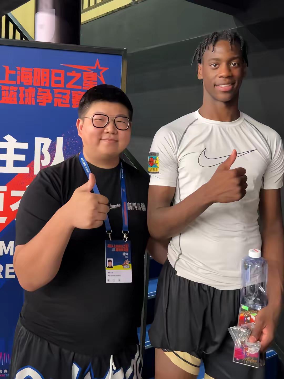 “摄手虎镜头下出现了NBA状元”篮球🏀 篮球摄手虎 aj迪班萨 NBA