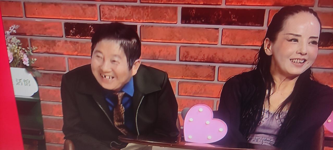 北京电视台《选择》节目继续，主持人现主要任务不是保媒拉纤、而是为牙医曹主任拉客户
