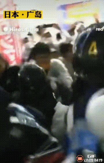 【日本广岛热爱和平的老人抗议G7峰会】G7峰会在广岛召开，其中泽连斯基C位站台，
