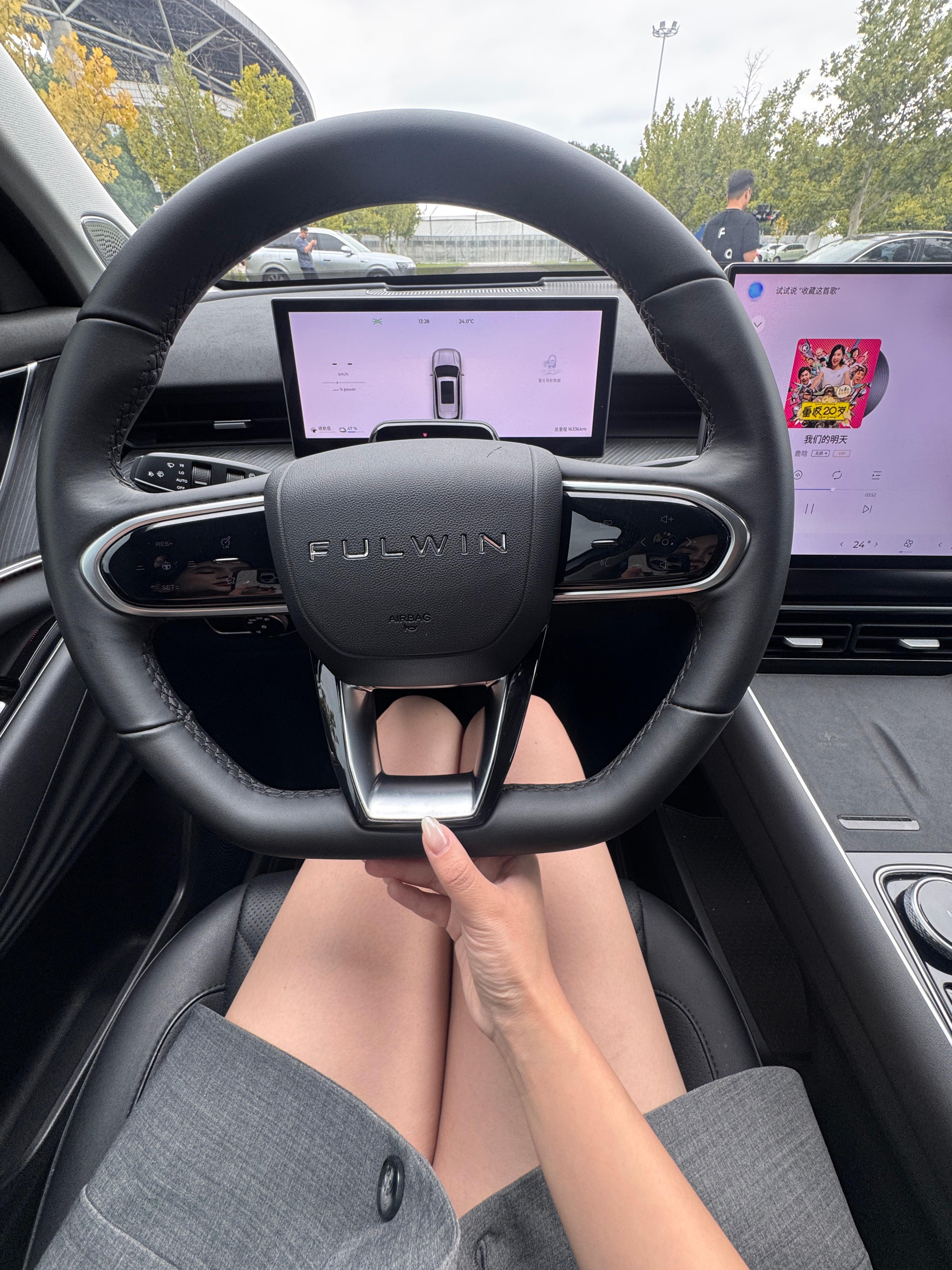干活[微风]今天我们拍风云T9🚗13.29-19.39万插电中型SUV可以看看