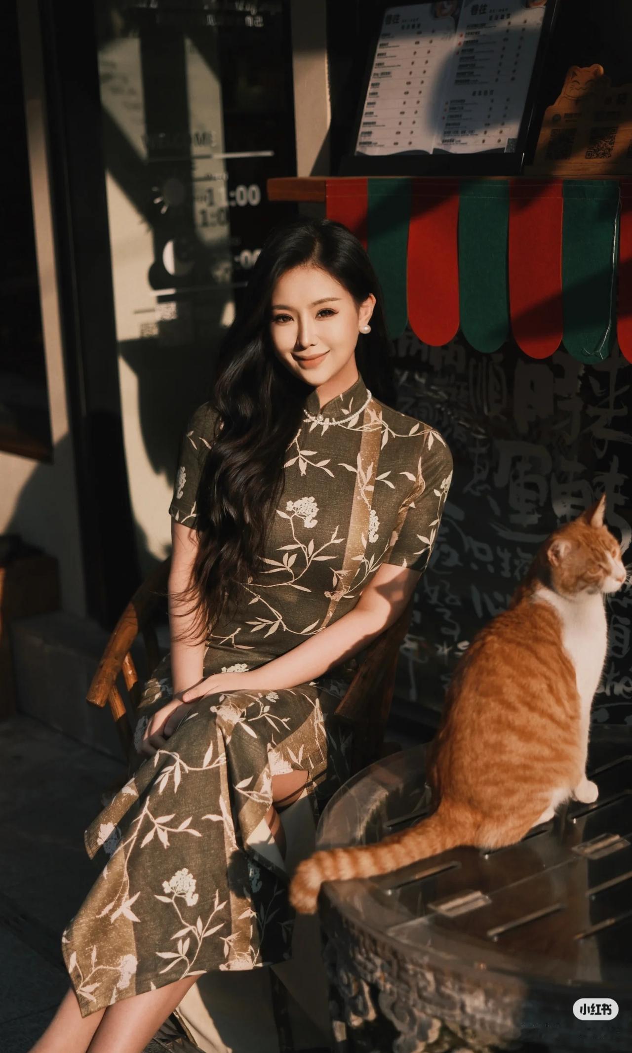 优雅与性感，你会怎么选美女旗袍穿搭写真