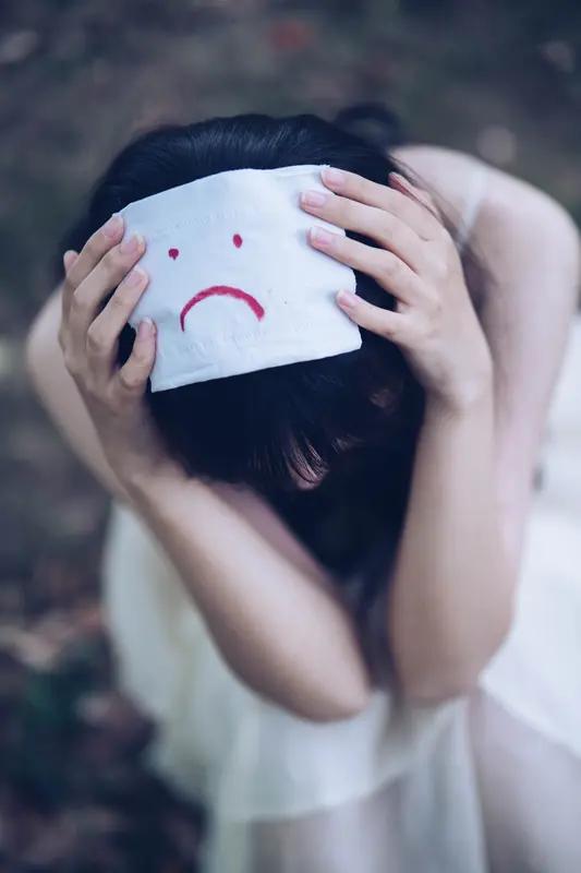 参与头条创作训练营，普通人也能获得写出爆款微头条的契机。就如@弦小靥，她的微头条