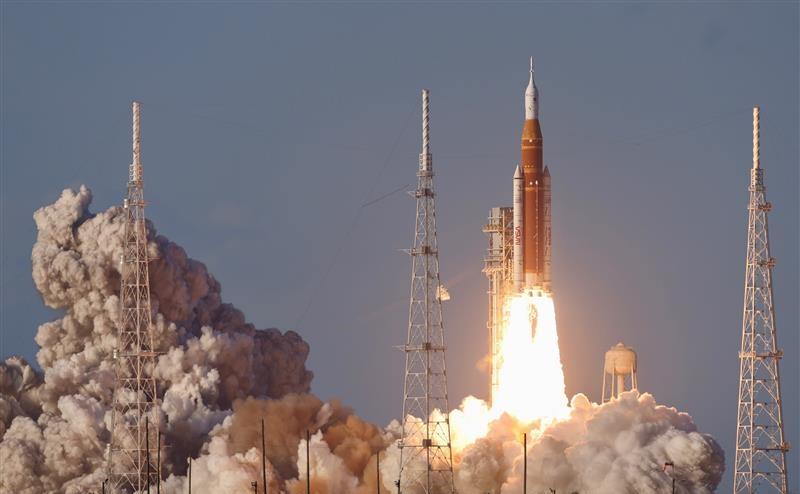 美国绕月飞船出现「厕所故障」

4 月 2 日，肩负着美国重返月球重任的阿尔忒弥