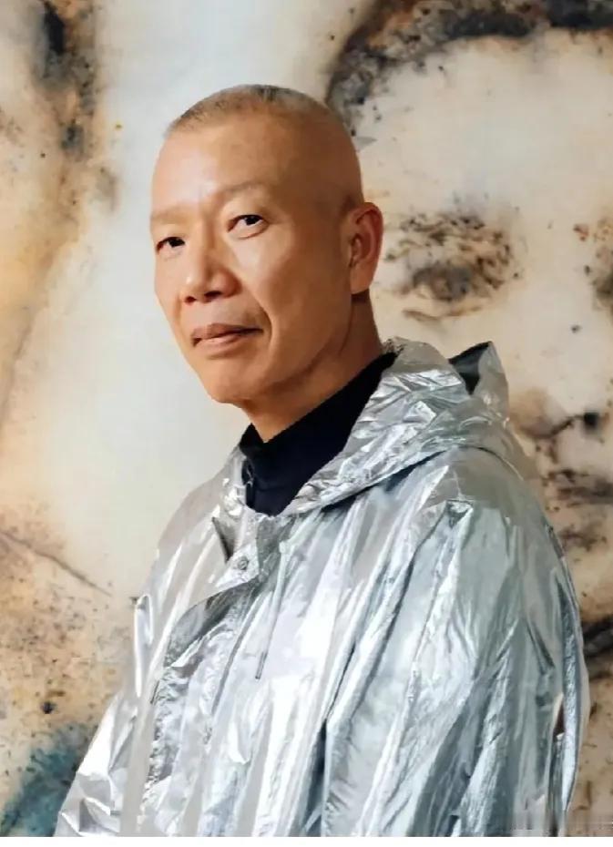 蔡国强的炸山企图由来已久，他先后相中的法国的圣维克多山和日本富仕山均因当地的强烈
